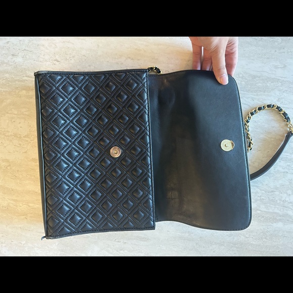 Tory Burch Fleming Convertible Shoulder Bag - Picture 11 of 12